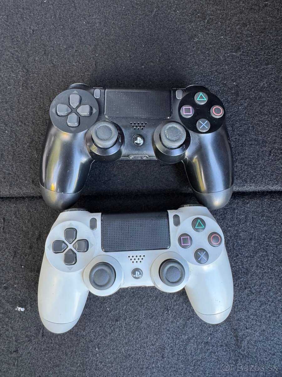Predám 2x originál Sony DualShock 4 ovládače (PS4)