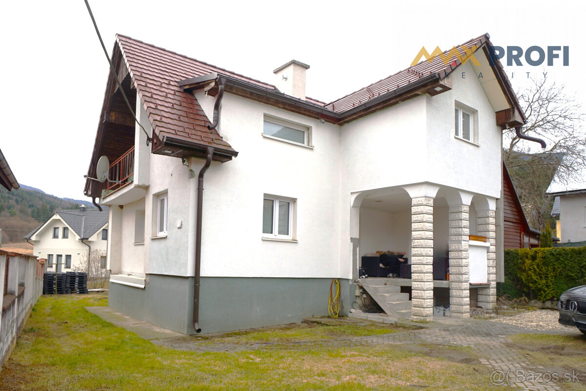 Na predaj, útulný dom pri potôčiku, pod lesom – pokoj, krb