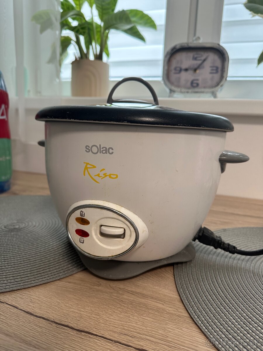 Ryzovar varič na ryžu