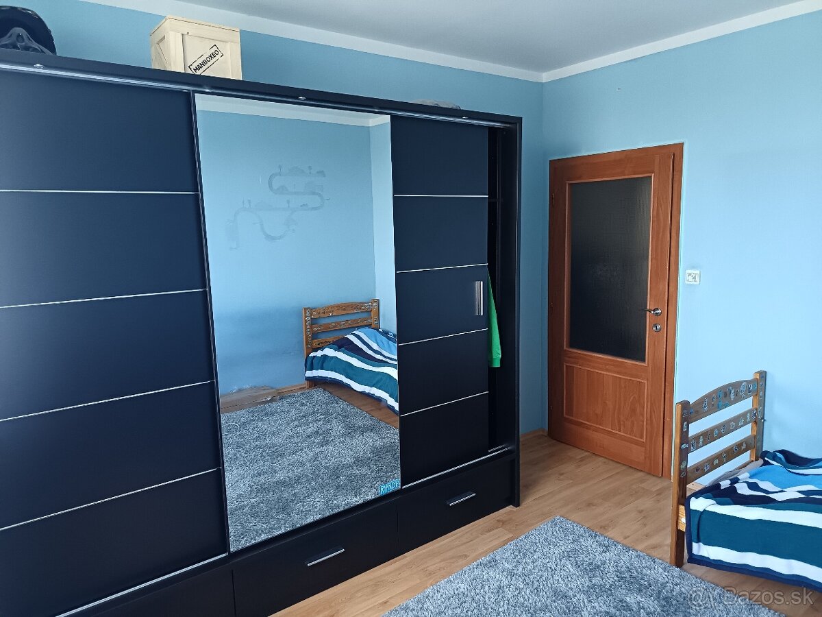 Predam 4 iz. prerobeny byt vo vyhladavanej lokalite