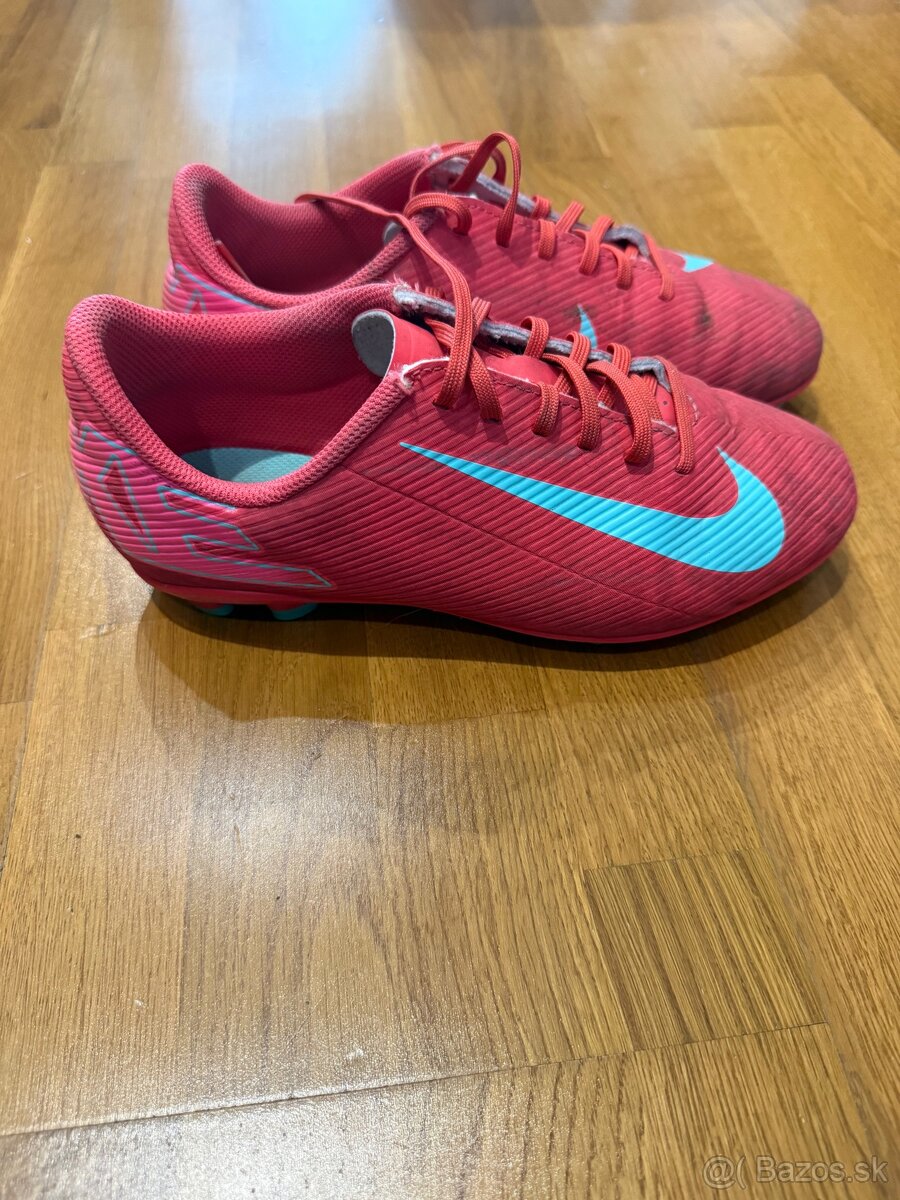 Detské kopačky Nike, veľkosť 36,5