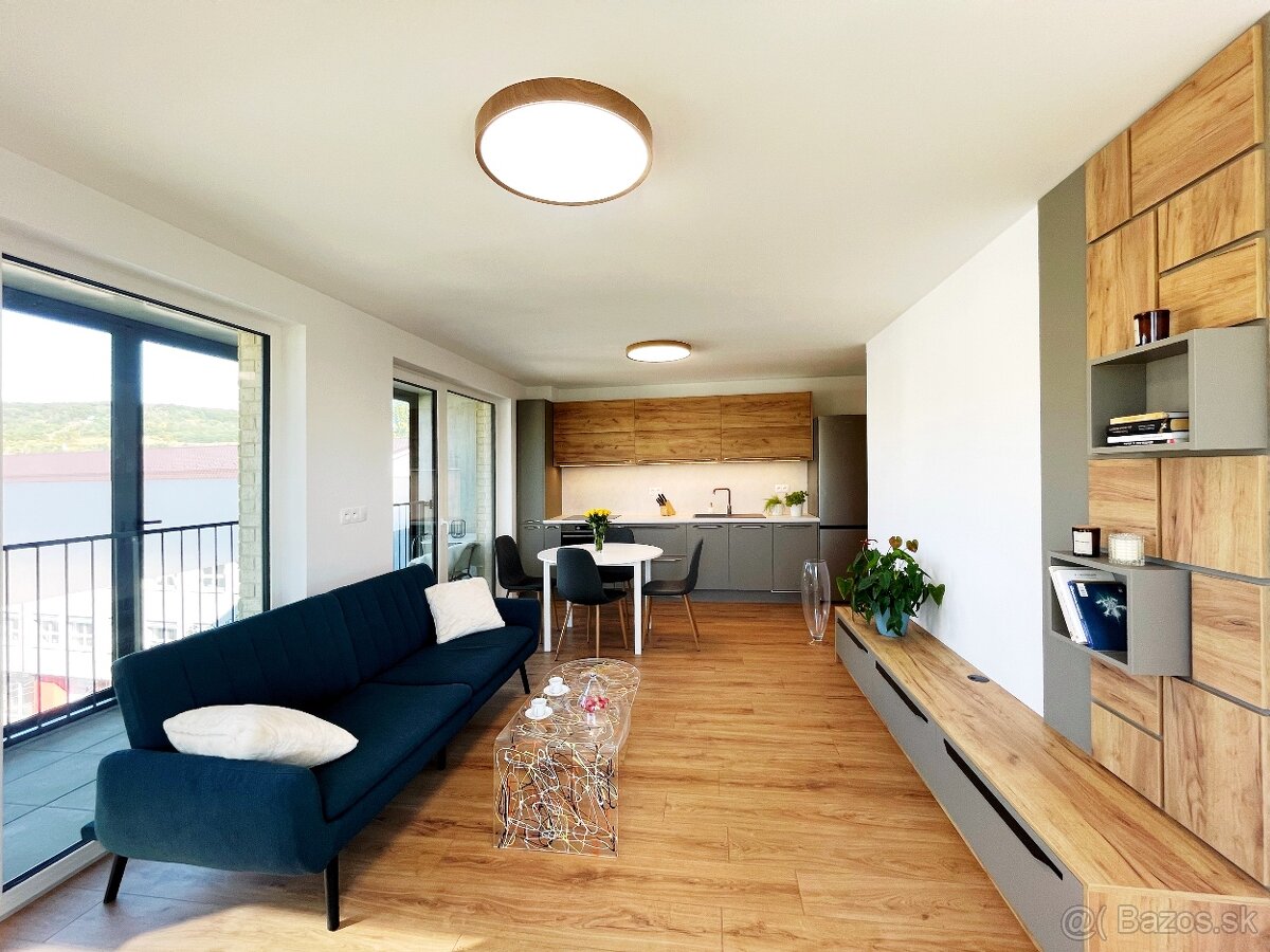 2 izb. byt s balkónom, pivnicou a park. miestom - BA Rača