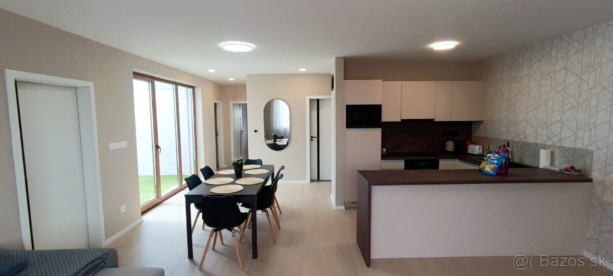 Prenájom 4 izbového bytu-Šamorín- Nie Byt ako Byt