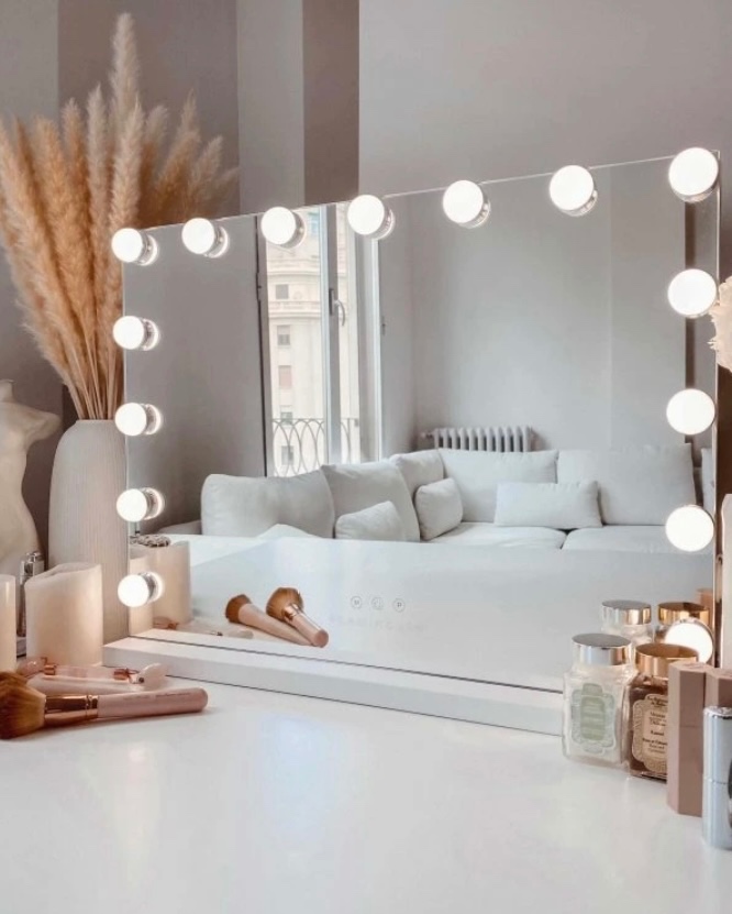 Hollywoodske kozmeticke zrkadlo