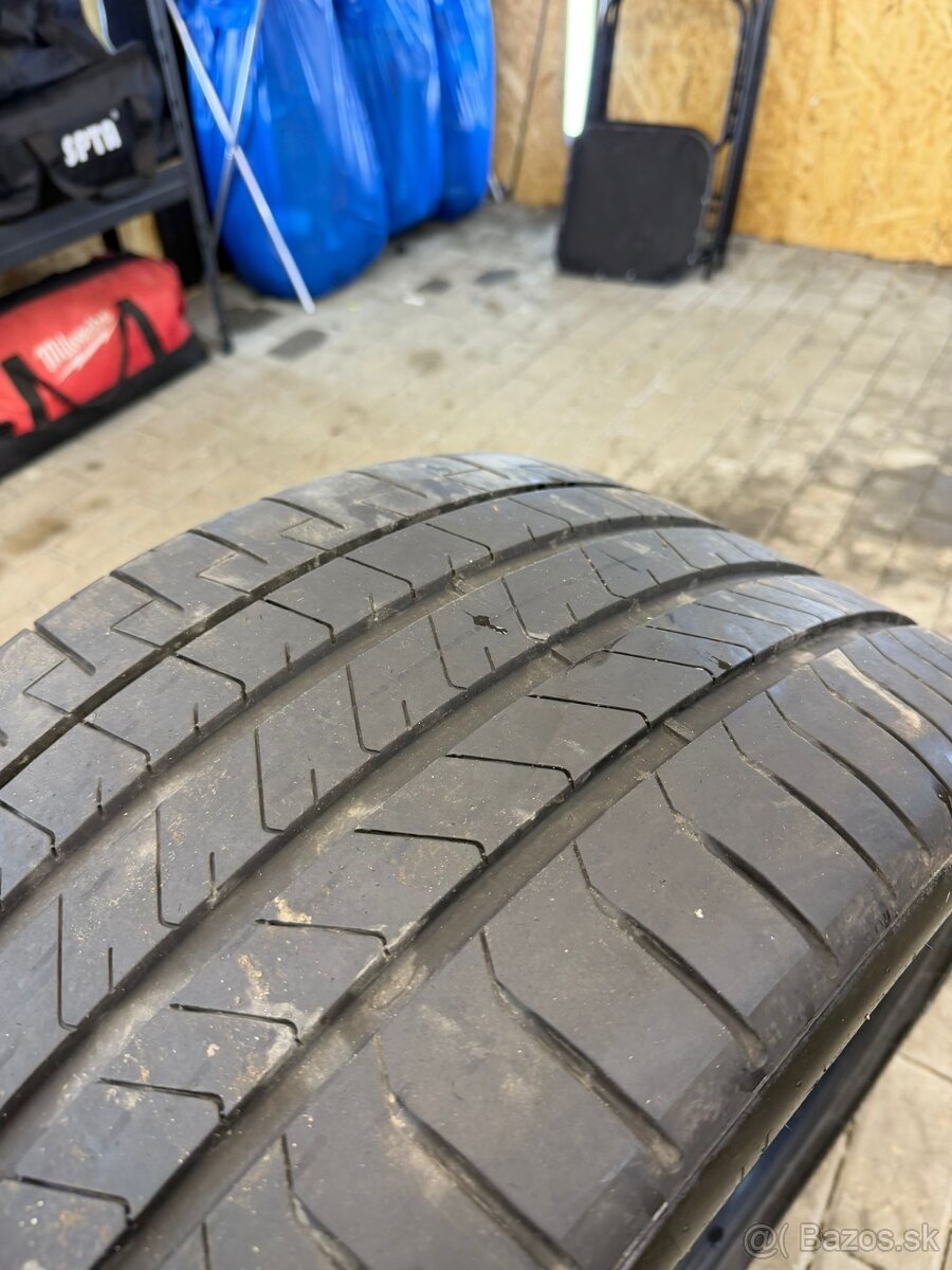Letné Pirelli P-ZERO (PZ4) R22 na BMW