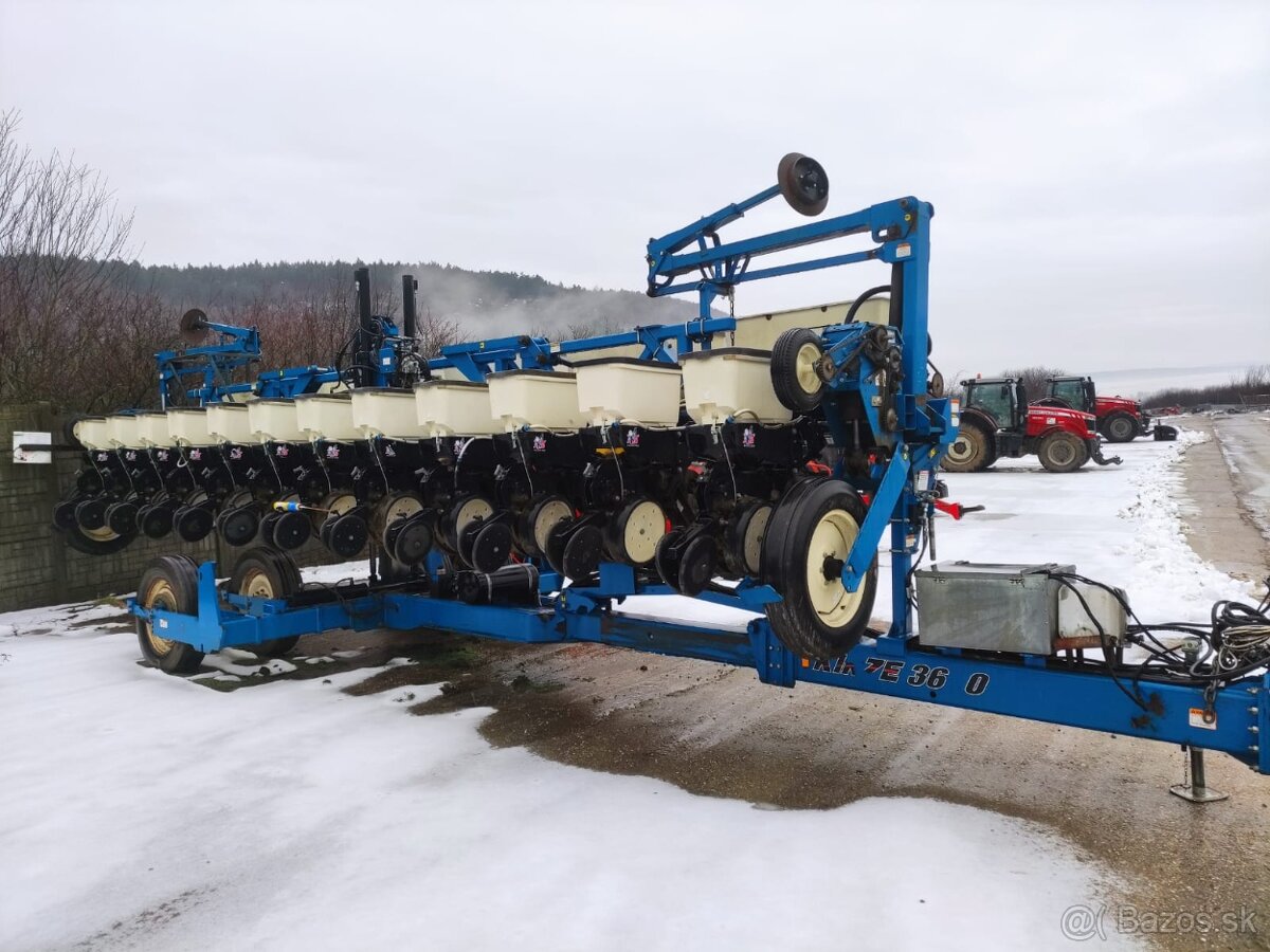 Predám sejačku Kinze