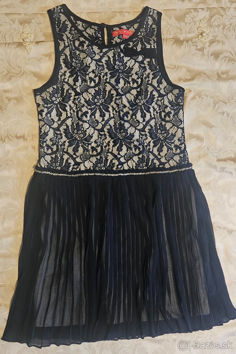 Dievčenské elegantné šaty