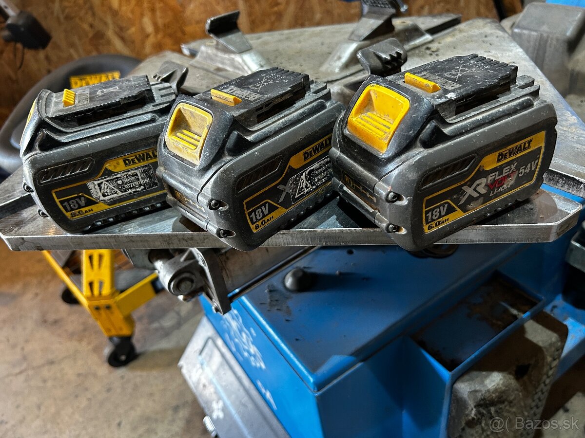 Baterie dewalt - defekt -
