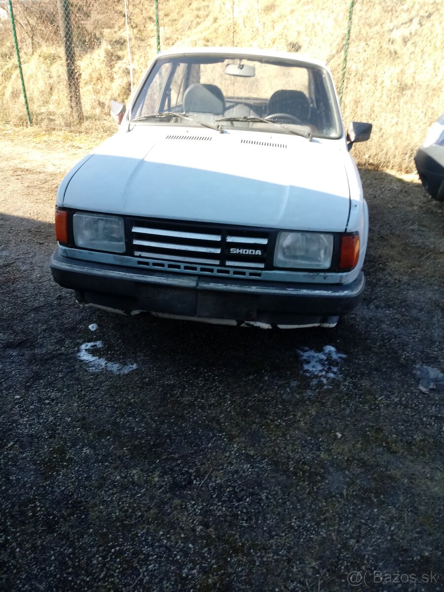Predám Škoda 105L