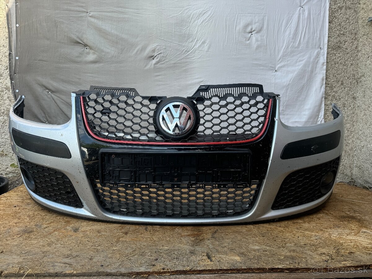 Predna maska a naraznik vw golf 5 GTI