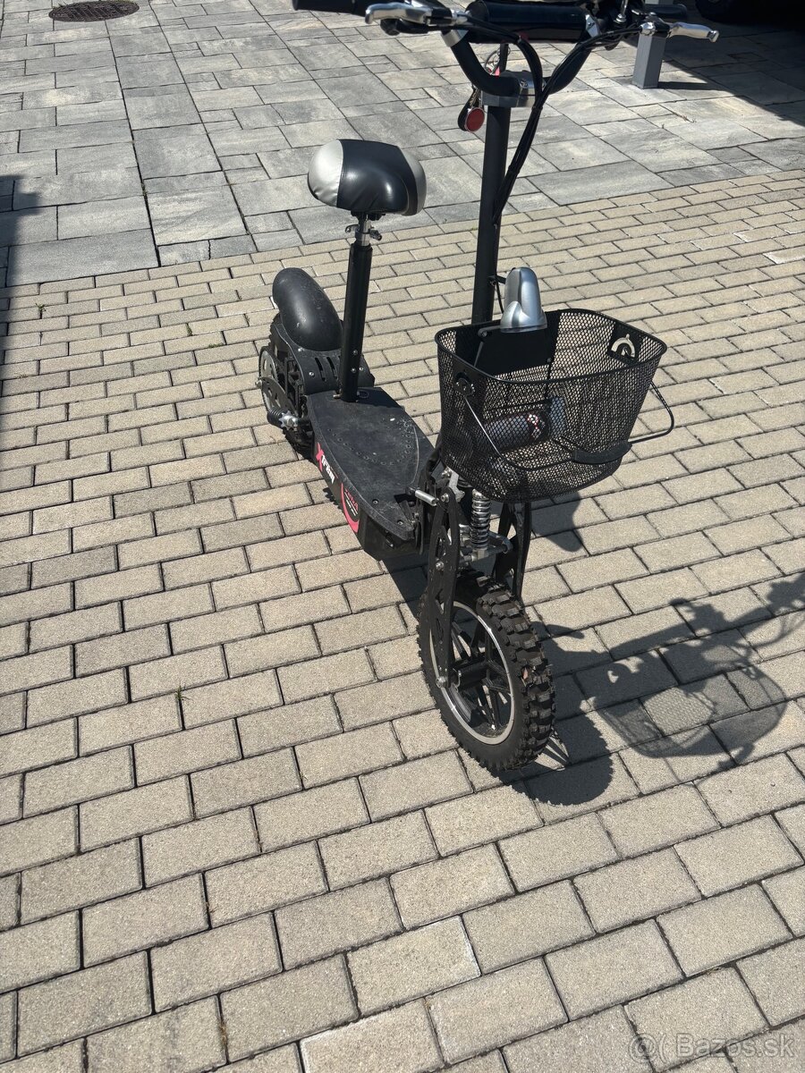 Elektrická kolobežka