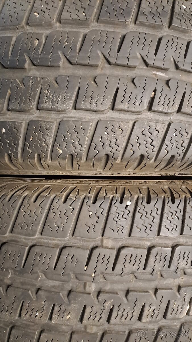 Predám 2ks jazdené zimné 205/65r16C Matador na dodávku