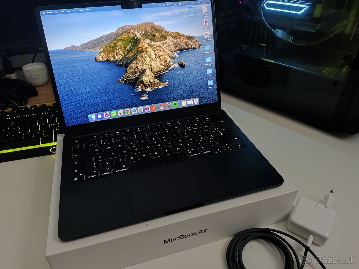 Apple MacBook M2 – 8 GB RAM / 256 GB SSD