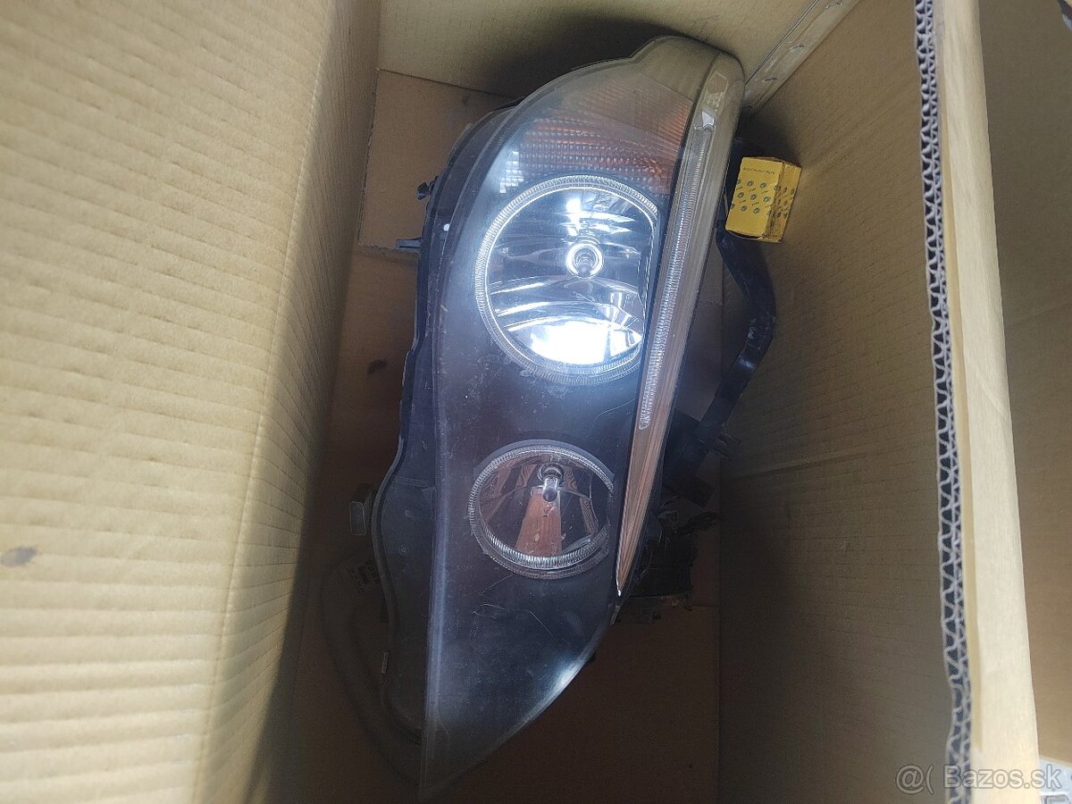 Predám predné svetlá na E60