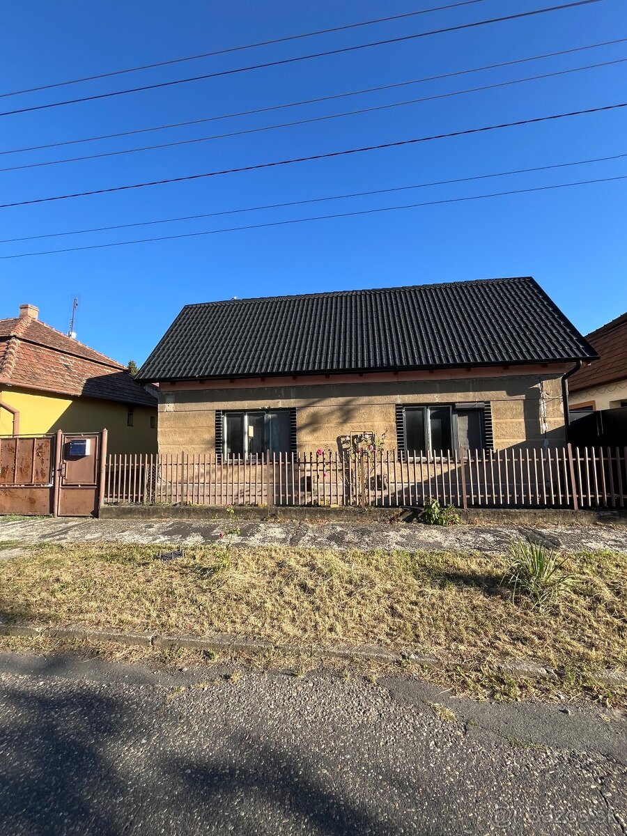 V Štúrove na predaj rozostavaný RD