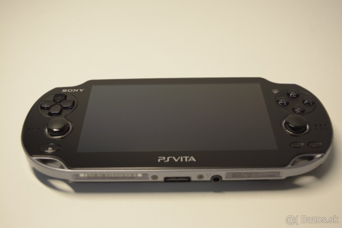 PS VITA OLED (PCH 1004) – Cracknutá + Púzdro + Nabíjačka
