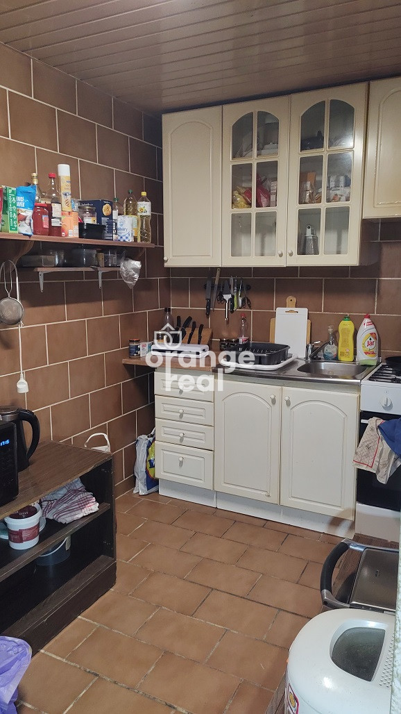 NA PREDAJ 1 a pol IZBOVÝ BYT KEŽMARSKA ULICA