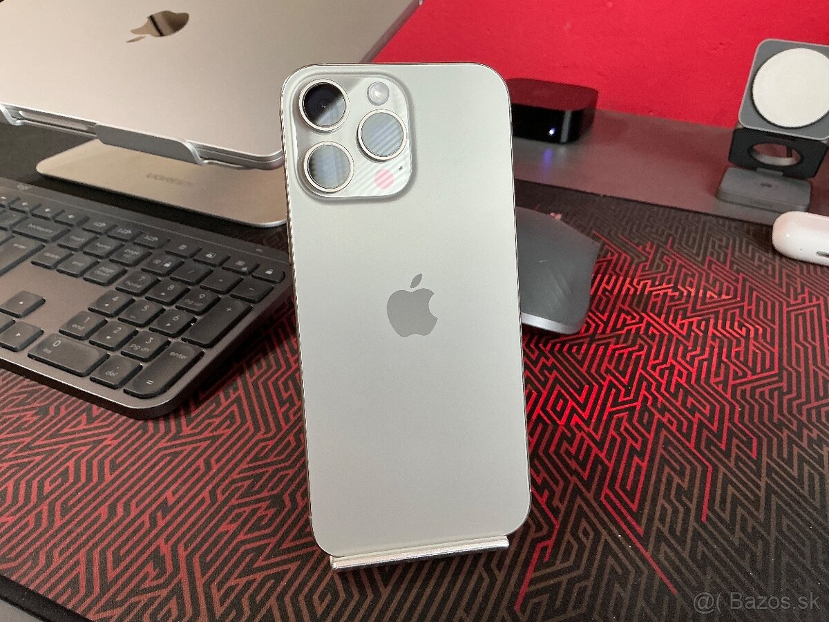 Apple iPhone 16 Pro Max