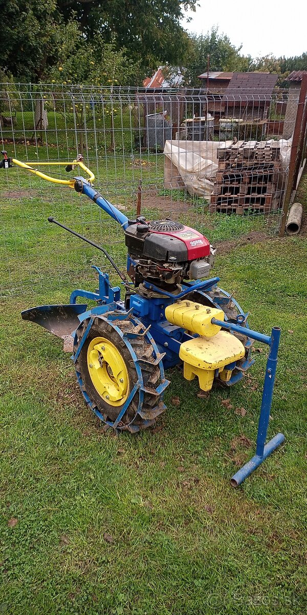 Agzat s príslušenstvom