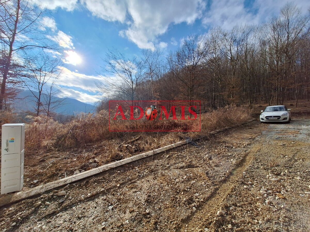 Predáme stavebný pozemok 800m2 Kysak,uprostred prírody na vý