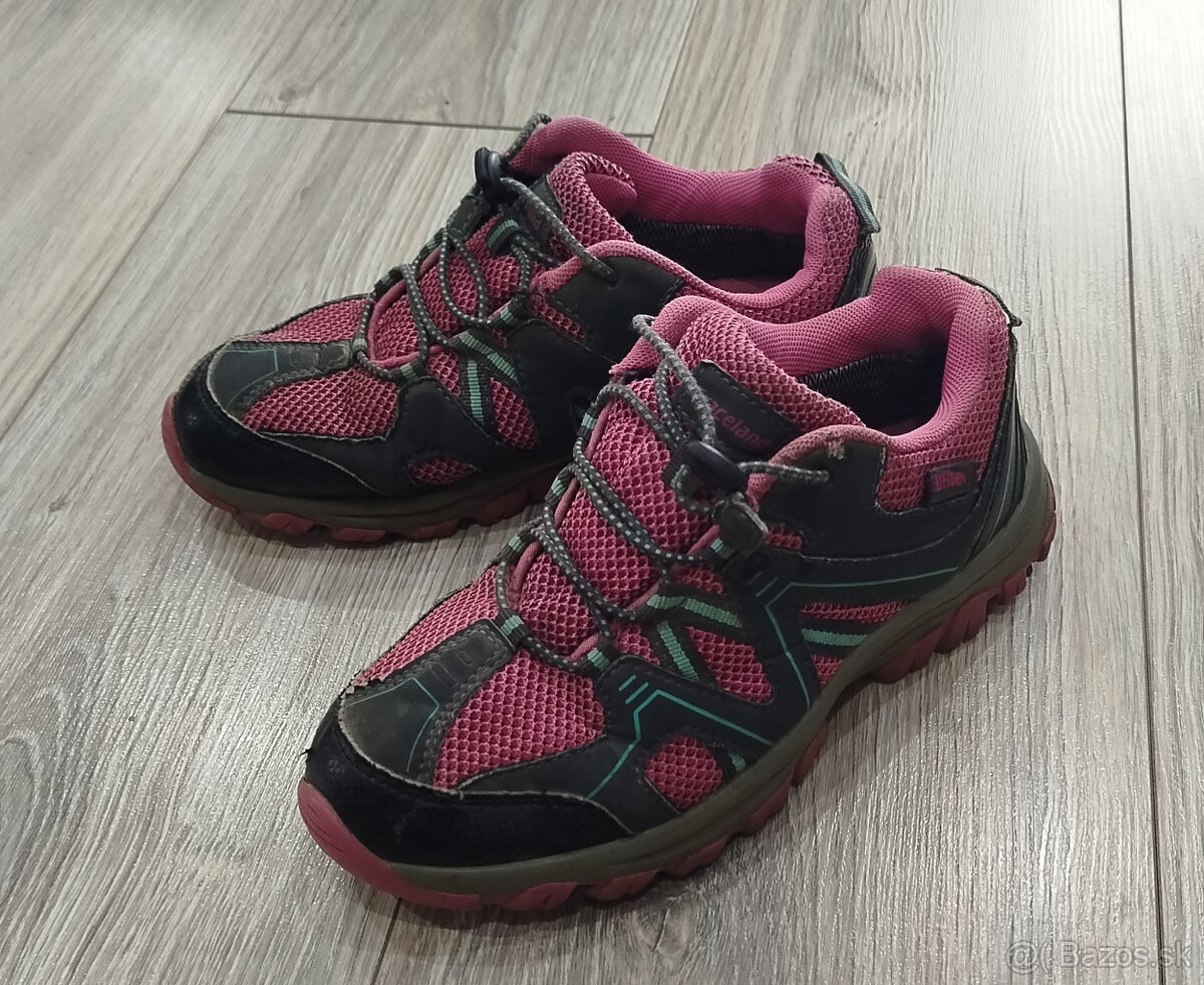 Predam detske topanky vel. 34