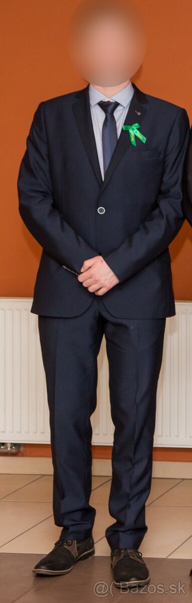 Pánsky mládežnícky oblek