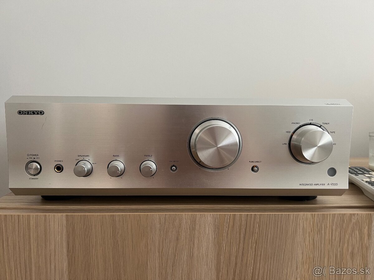 Zosilnovac Onkyo A-9555