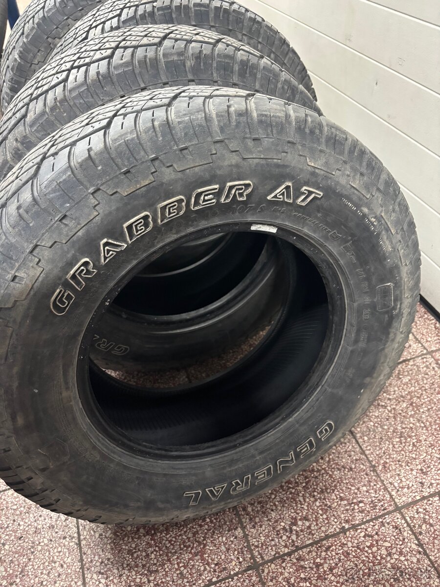 Pneu 245/70r16