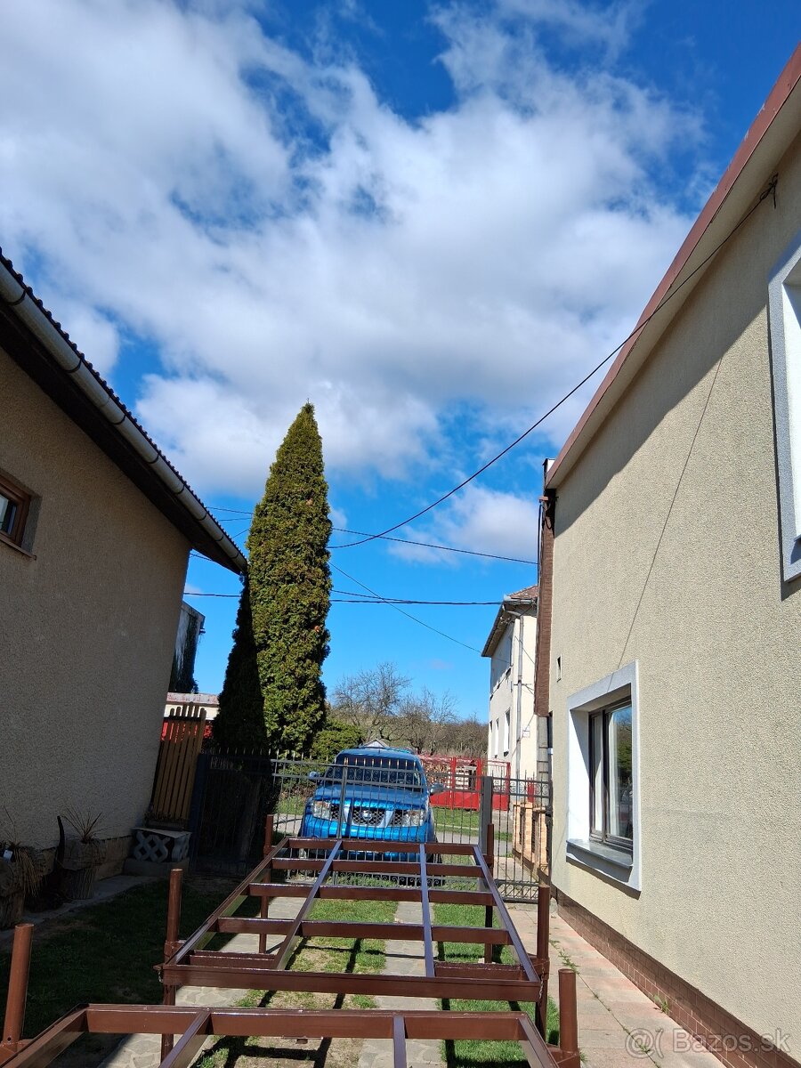 Stojan pod úle