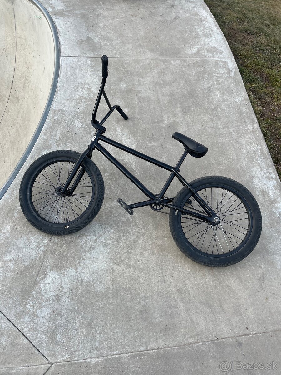 Bicykel BMX CULT DEVOTION 2020