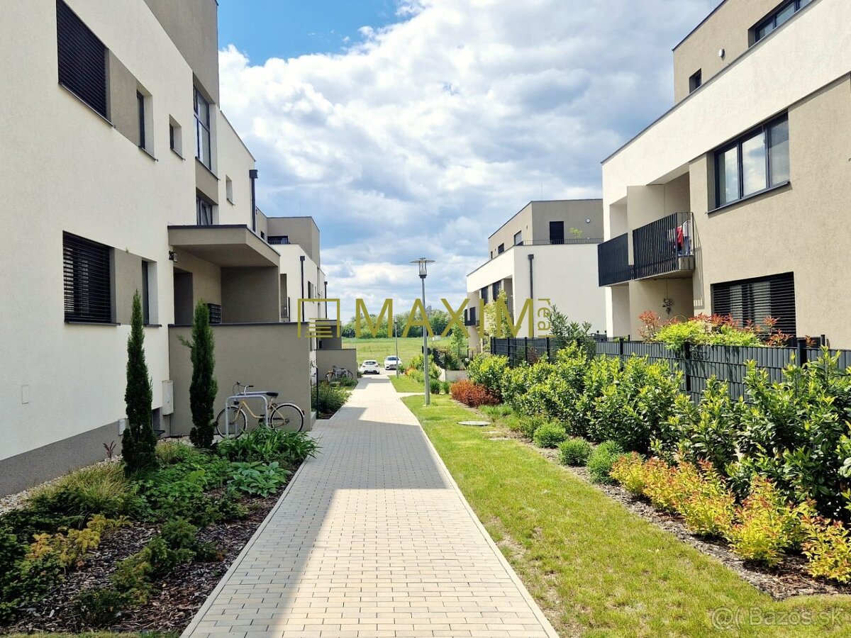 Vilky Cukrová - 2 izbový byt so záhradkou a parkovaním v nov
