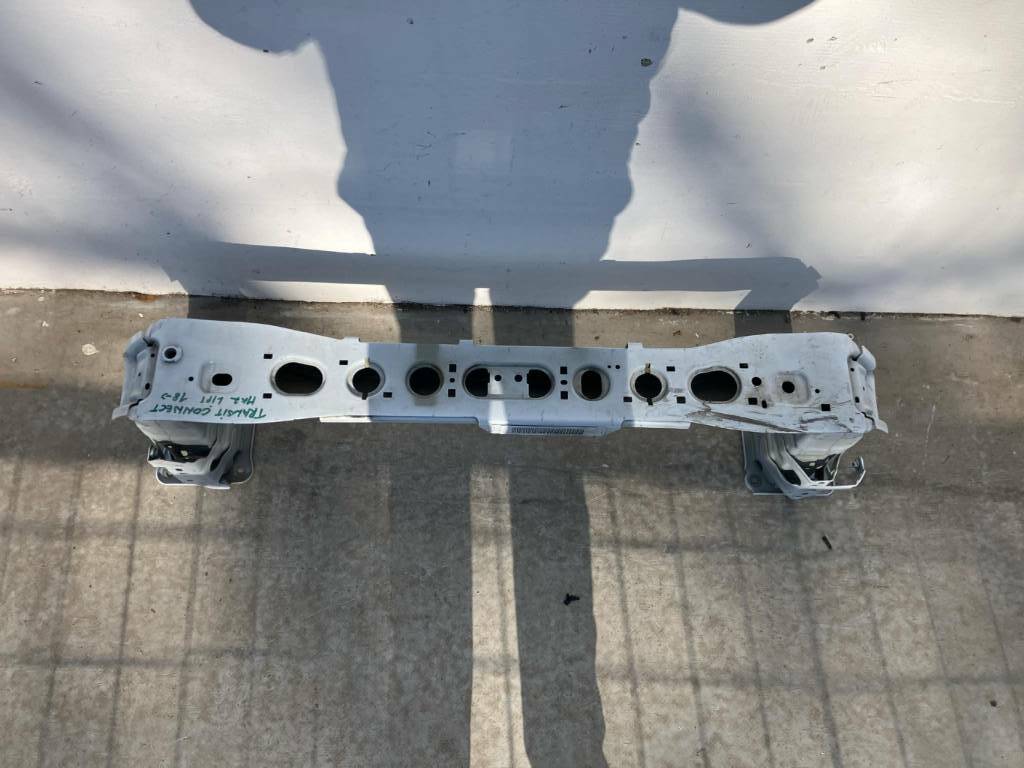 FORD TRANSIT CONNECT MK2 LIFT 18- PREDNÁ VÝSTUHA