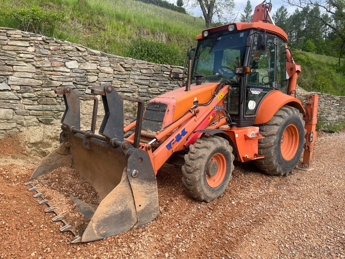 Predám traktorbager Fiat Kobelco B110