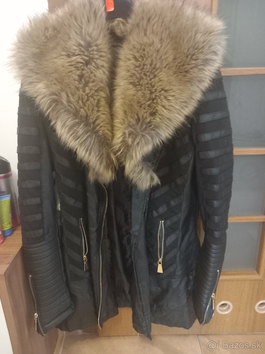 Kožený kabat s cicou