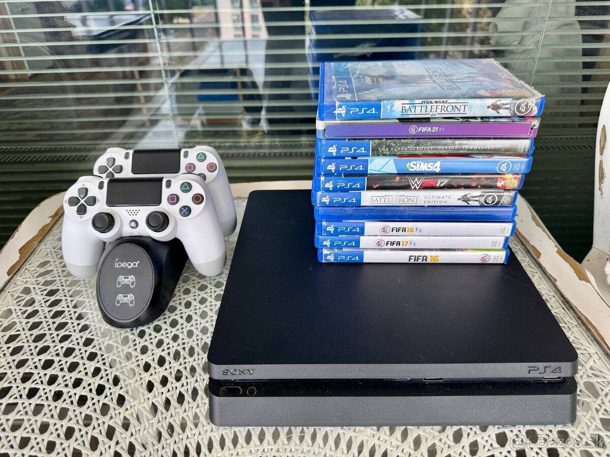 Playstation 4 Slim 500gb, 2 Ovládače, Nabíjačka, 10 Hier