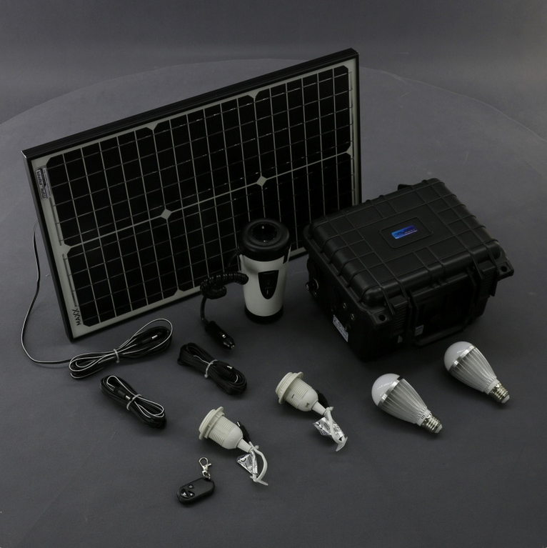 PredámE solárny kufríkový systém USB/DC/AC 2xLEDZ