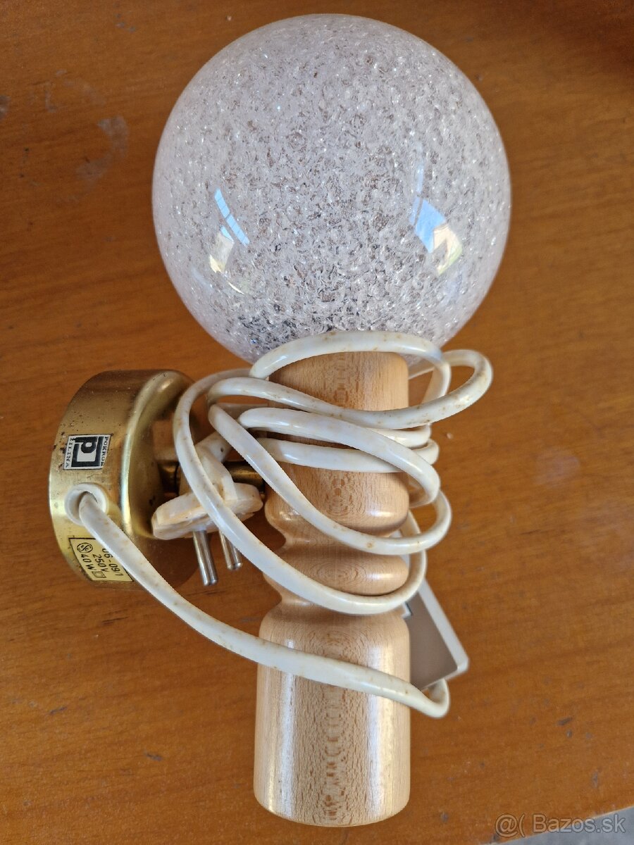 Predám retro nástennú lampu POKROK Žilina