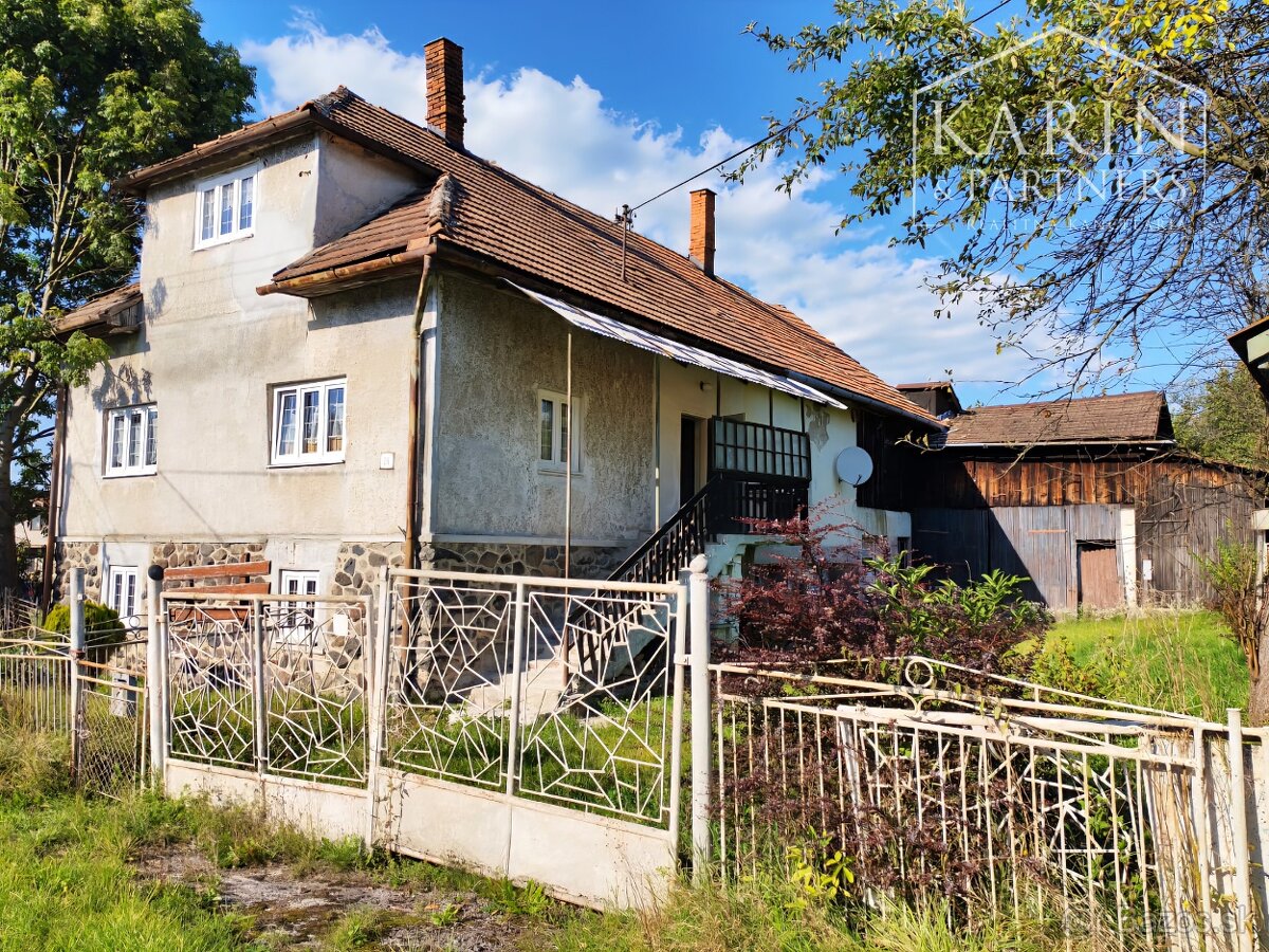 REZERVOVANÉ Rodinný dom s pozemkom 1950 m2 v obci Sklené