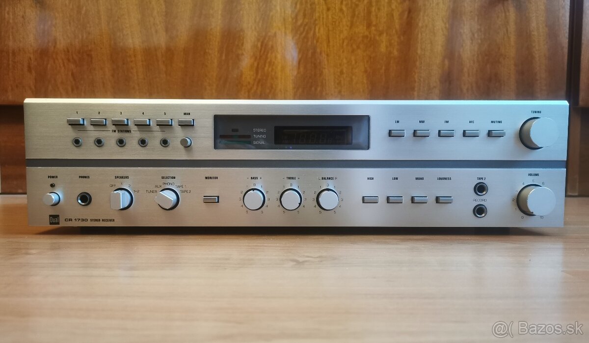 VINTAGE RECEIVER DUAL CR1730
