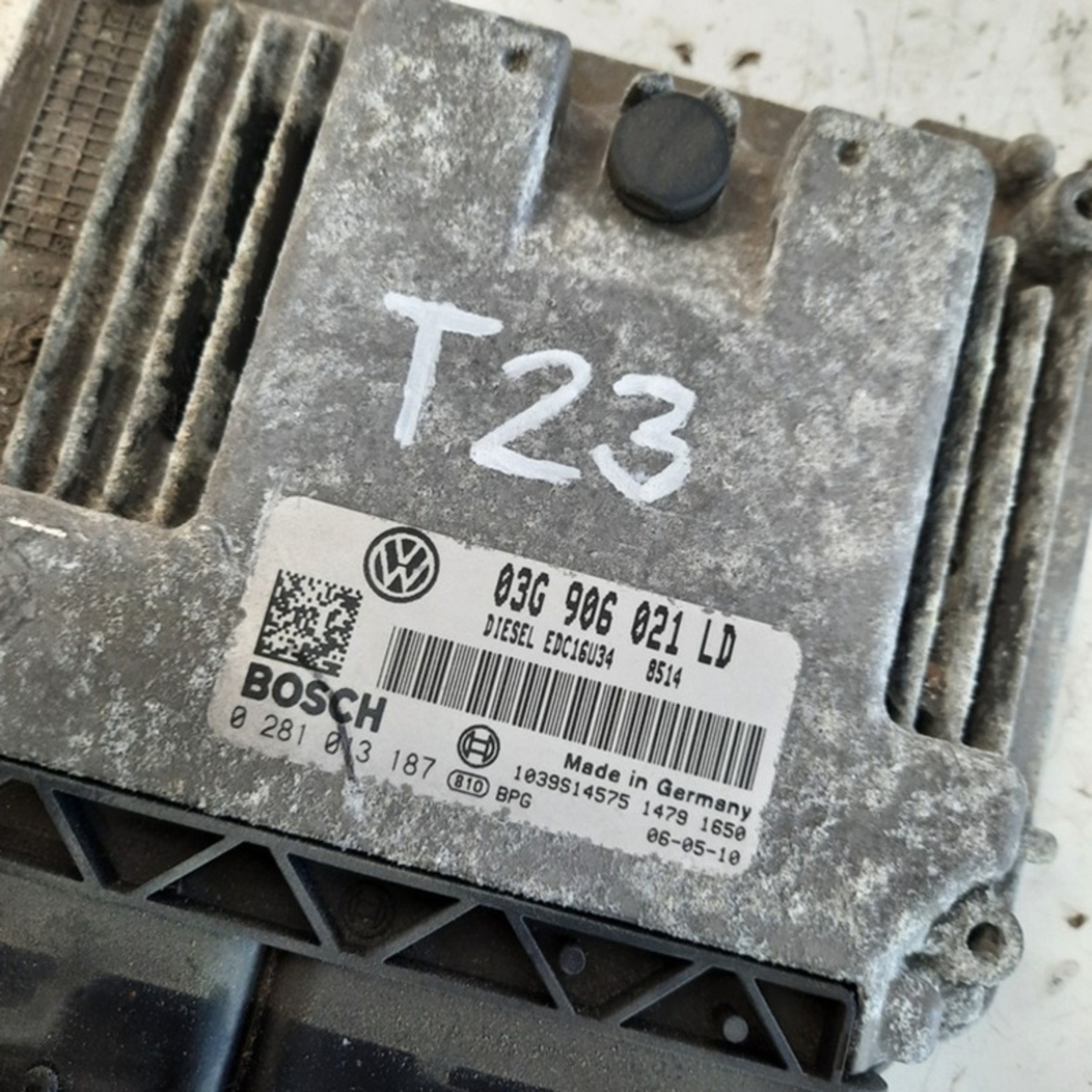Riadiaca jednotka motora Škoda Octavia II 03G906021LD