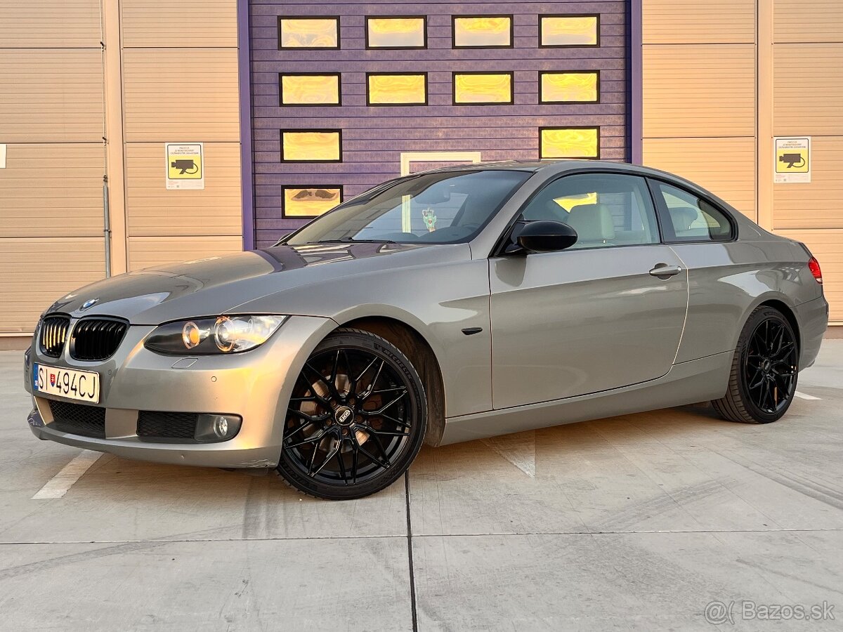 BMW E92 320i