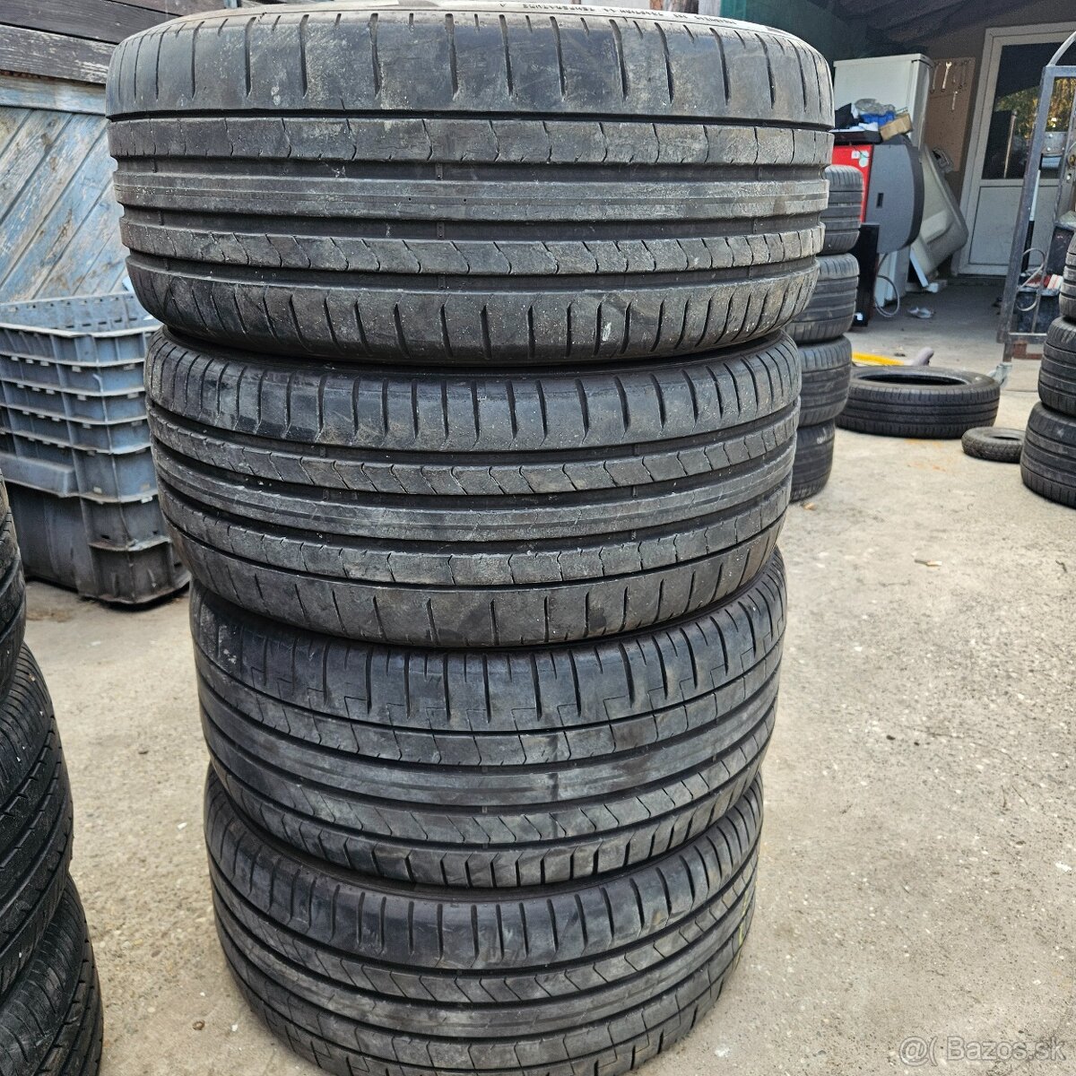 255/40 r18 Pirelli
