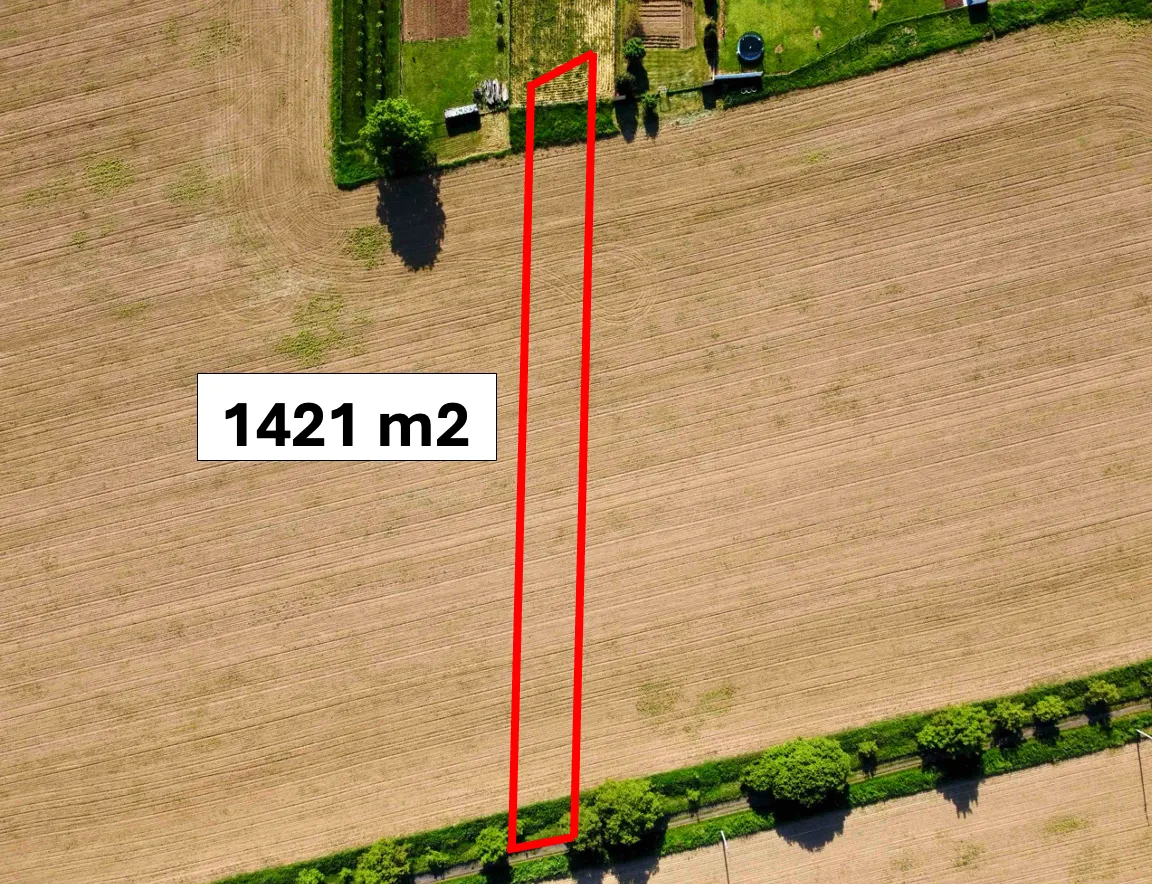 Vráble - 1421 m2 STAVEBNÝ pozemok