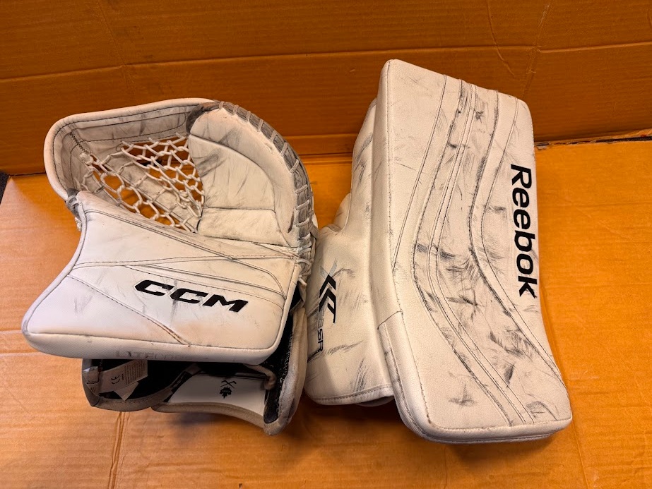 SET LAPAČKA A VYRÁŽEČKA CCM AXIS 2 /REEBOK