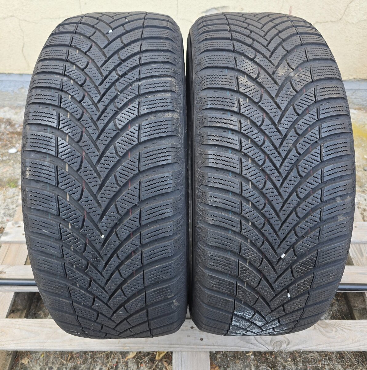 2ks ZIMNÝCH PNEUMATÍK SEMPERIT 235/55 R18 104V XL