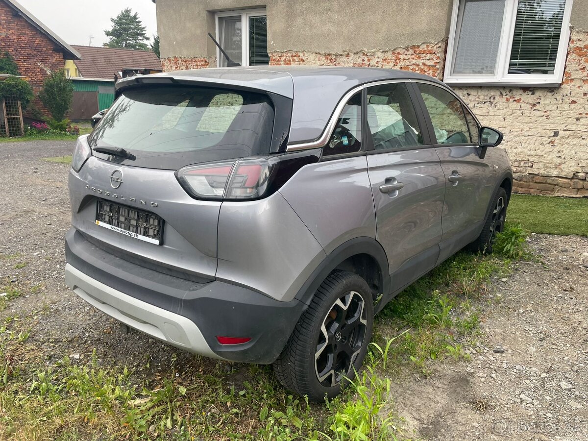 Opel Crossland 1.2i 96kw, r.12/2022, klima, automat, 1. maji