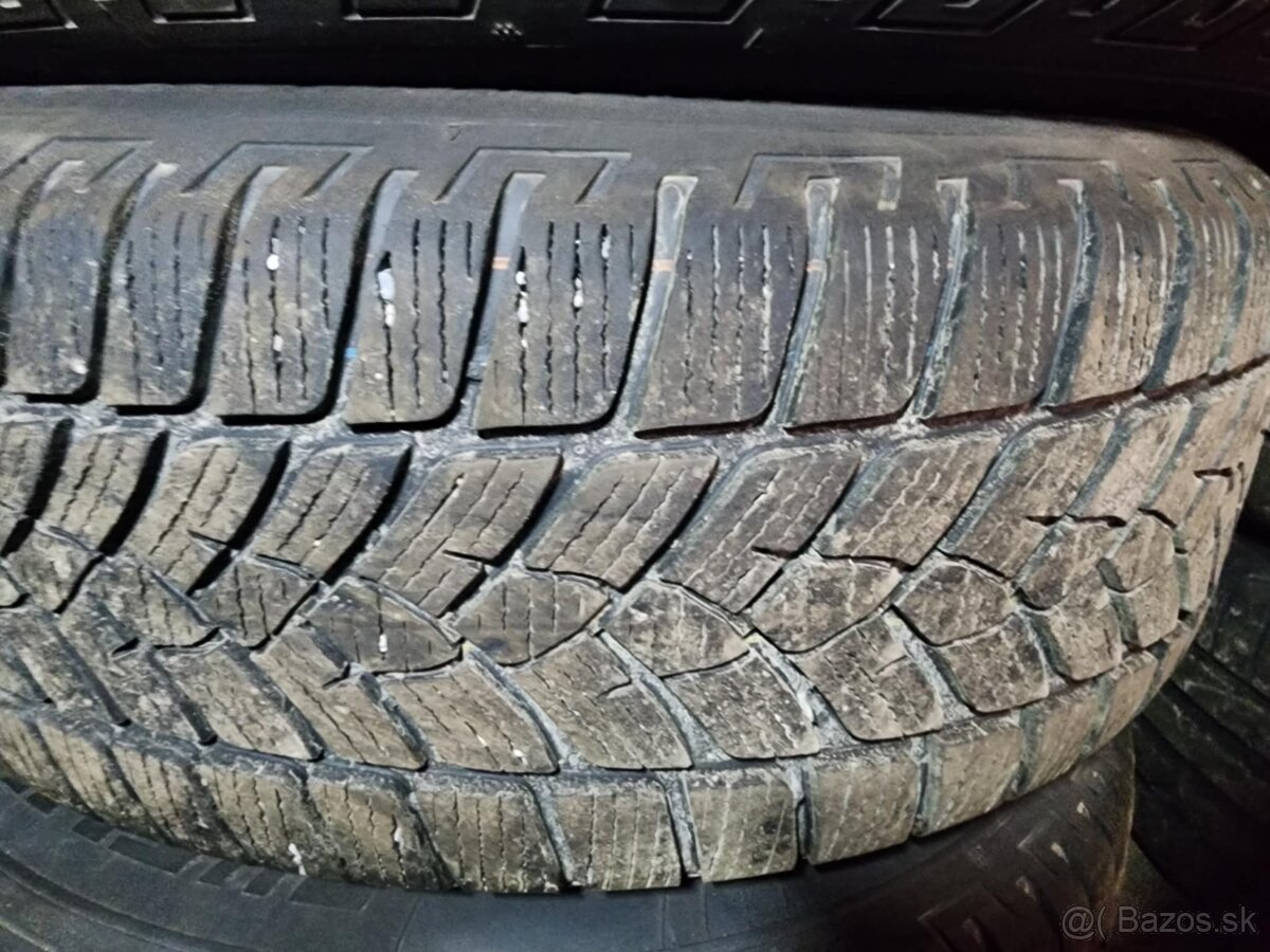 Predam zimne pneumatiky 235/65r17