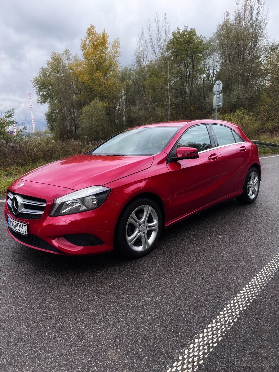 Mercedes-Benz A 180 1.6 (90 kW) / 2013 / 64 052 km