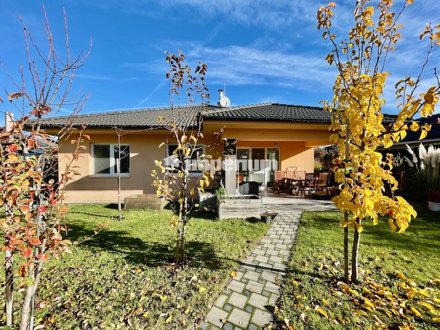 Na predaj 4 izb. bungalov v Kvetoslavove na 6,2 árovom pozem