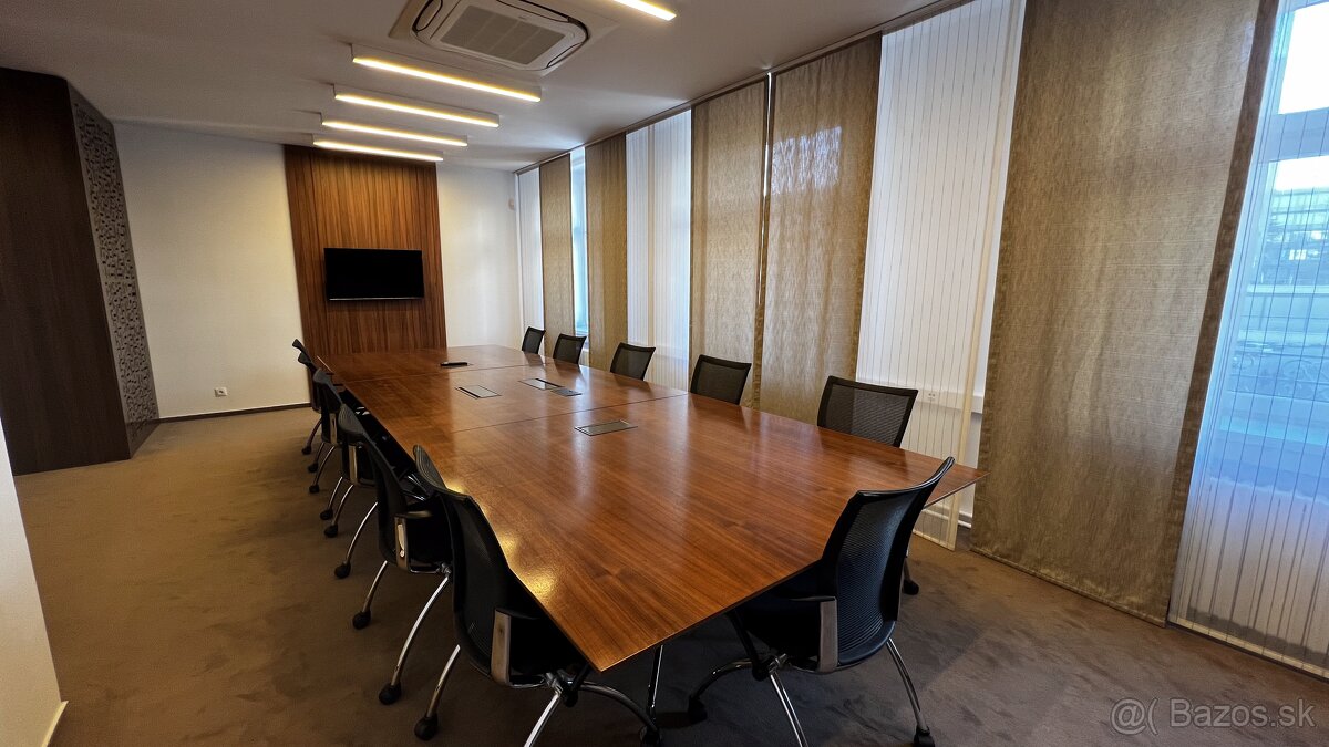 Prenájom kancelárií v historickej budove v centre Bratislavy